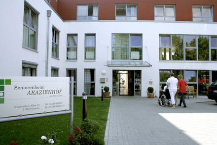 [Seniorenheim Akazienhof]